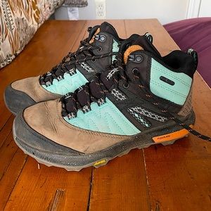 Merrell Womens Zion Unlikely Hiker - size 6 hiking boots
